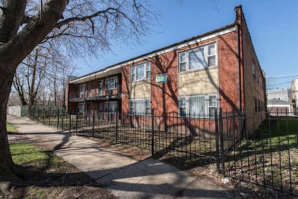 8640 S Ingleside Ave property